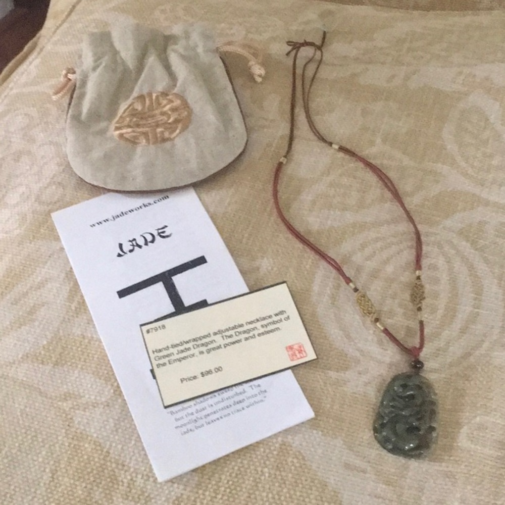 Green Jade Necklace - Picture 2 of 4